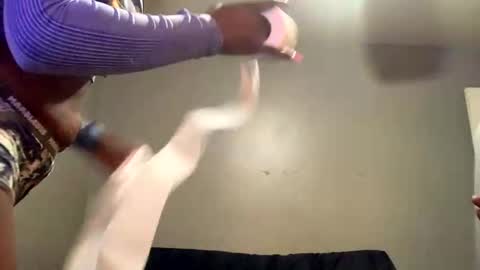 osanam04 online show from 10-19-25, 07:31