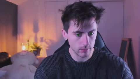 Oscar online show from 11-08-25, 08:40