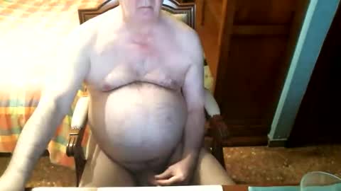 Snapshot of oscarw chatting on 06-02-26, 03:36 Oscar online show from 06-02-26, 03:36