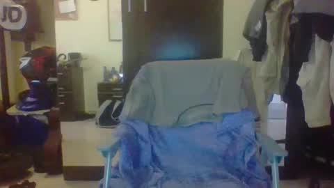 Snapshot of oshaka chatting on 10-28-25, 09:02 HappyGrower online show from 10-28-25, 09:02