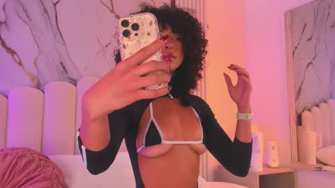 Oshun  online show from 11-22-25, 12:15