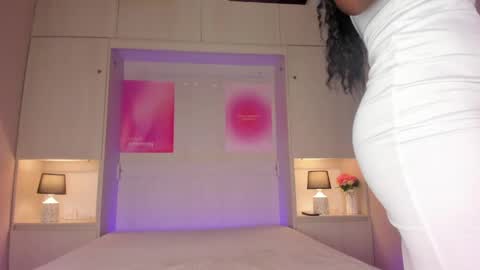 Snapshot of oshun_444 chatting on 05-05-26, 12:13 oshun_444 online show from 05-05-26, 12:13