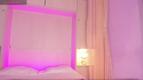 Snapshot of oshun_444 chatting on 06-28-26, 12:33 oshun_444 online show from 06-28-26, 12:33