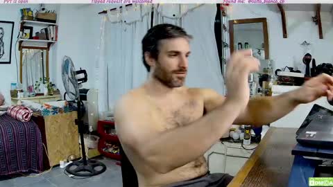 Snapshot of osito_blanco chatting on 03-18-26, 11:41 Osito Blanco online show from 03-18-26, 11:41