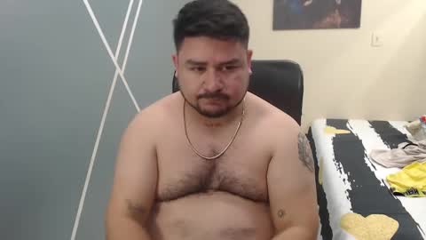 Snapshot of oso_gael chatting on 01-22-25, 05:49 Bear Gael online show from 01-22-25, 05:49