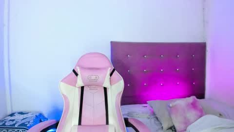 Maria   online show from 02-11-26, 01:43