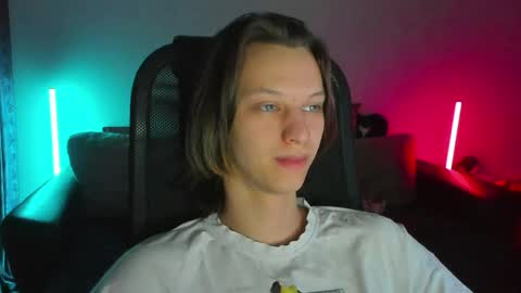 Ostin online show from 04-07-26, 02:28