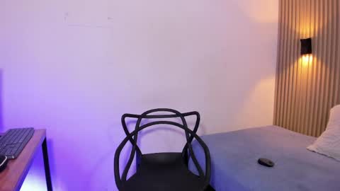 Otto Andrew online show from 04-01-26, 04:02