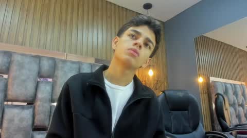 Snapshot of owen__johnson chatting on 05-25-26, 11:38 Owen Johnson online show from 05-25-26, 11:38