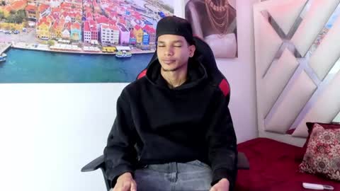 owen blaze online show from 06-17-26, 03:31