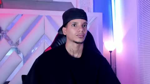 owen blaze online show from 07-17-26, 03:24
