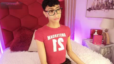 Owen online show from 04-10-26, 03:12