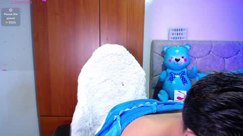 Owen  Independent model  online show from 01-18-25, 07:07