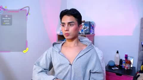 Owen  Independent model  online show from 11-25-25, 05:51