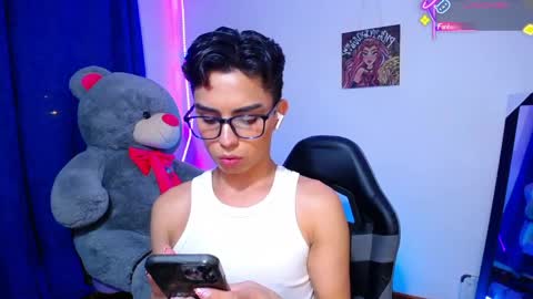 Snapshot of owenblue__ chatting on 06-07-26, 10:19 Owen Independent model online show from 06-07-26, 10:19