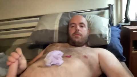 Owen2022 online show from 11-15-25, 07:27