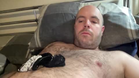 Owen2022 online show from 02-17-26, 07:27