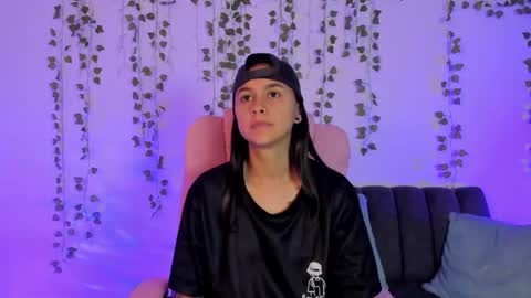 Snapshot of owenfoxx1 chatting on 02-18-26, 01:51 Owen foxx online show from 02-18-26, 01:51