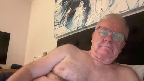 Snapshot of ozhairybearxxxx chatting on 12-03-24, 11:01 ozhairybearxxxx online show from 12-03-24, 11:01