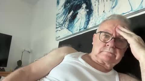 Snapshot of ozhairybearxxxx chatting on 12-06-24, 01:07 ozhairybearxxxx online show from 12-06-24, 01:07