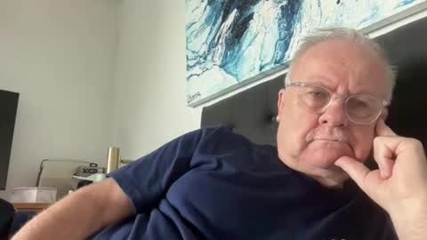 Snapshot of ozhairybearxxxx chatting on 05-18-26, 04:07 ozhairybearxxxx online show from 05-18-26, 04:07