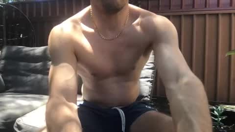 Snapshot of ozsurferboy773375 chatting on 11-23-25, 01:16 Hrny aussie surfer online show from 11-23-25, 01:16