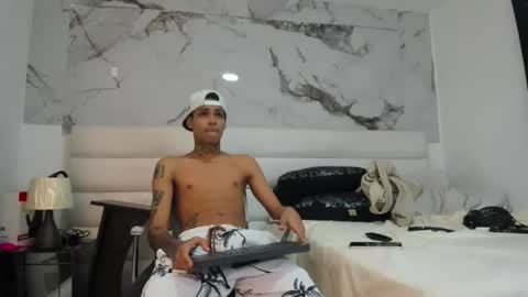 ozuna_hot_ online show from 07-02-26, 11:38