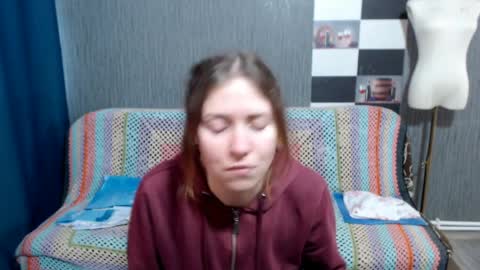 Ella online show from 04-09-26, 07:47