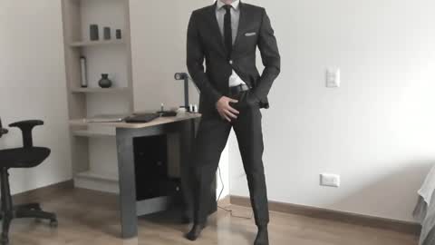 Snapshot of pablo_rincon95 chatting on 12-06-24, 06:28 pablo rincon95 online show from 12-06-24, 06:28