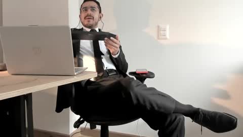 Snapshot of pablo_rincon95 chatting on 12-28-24, 04:52 pablo rincon95 online show from 12-28-24, 04:52