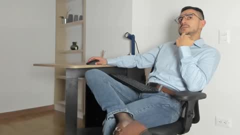 Snapshot of pablo_rincon95 chatting on 03-02-25, 12:22 pablo rincon95 online show from 03-02-25, 12:22