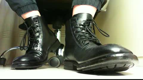 Snapshot of pablomenesssl chatting on 01-11-25, 03:20 Pablo Meness online show from 01-11-25, 03:20