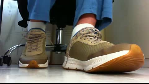 Snapshot of pablomenesssl chatting on 01-13-25, 12:45 Pablo Meness online show from 01-13-25, 12:45