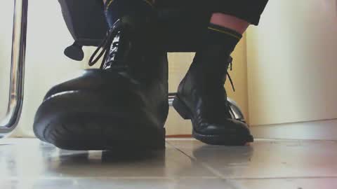 Snapshot of pablomenesssl chatting on 02-24-25, 10:26 Pablo Meness online show from 02-24-25, 10:26