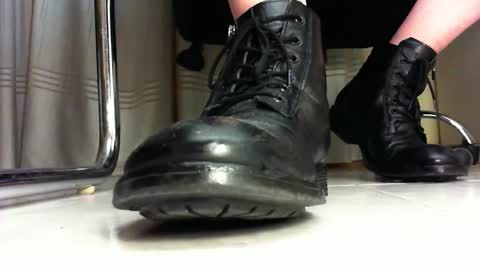 Snapshot of pablomenesssl chatting on 03-01-25, 10:31 Pablo Meness online show from 03-01-25, 10:31