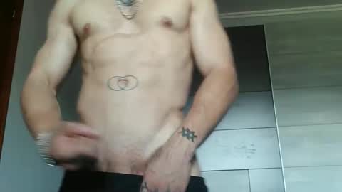 Snapshot of pablomller chatting on 05-16-26, 03:44 Pablo Mller online show from 05-16-26, 03:44