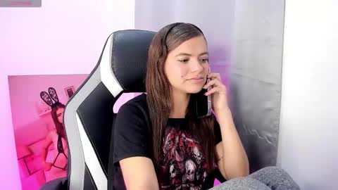 Paige online show from 11-25-25, 03:17