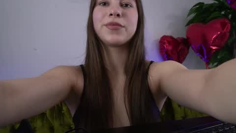 Paige online show from 03-05-25, 01:39