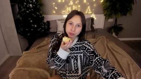 Paige online show from 01-05-26, 05:27