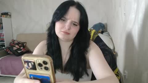 Snapshot of pair_of_gods chatting on 06-19-26, 06:23 Lizzi Igor online show from 06-19-26, 06:23