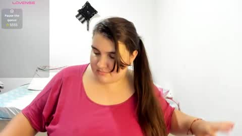 Snapshot of palmeer_miaa chatting on 02-28-25, 02:20 Mia online show from 02-28-25, 02:20