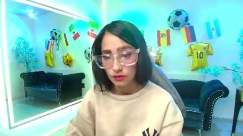 Snapshot of palmer__foxx chatting on 06-27-26, 04:06 Palmer online show from 06-27-26, 04:06