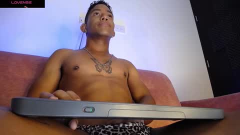 Palo Santo online show from 03-24-26, 07:46