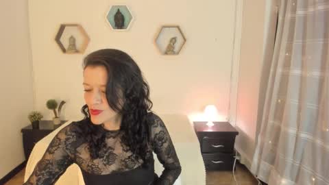 Paloma  online show from 11-12-25, 08:41