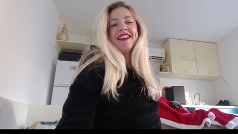 Snapshot of pam_fans chatting on 12-14-24, 07:29 BABE online show from 12-14-24, 07:29