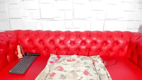 pamela_gaviria01 online show from 02-25-26, 01:21