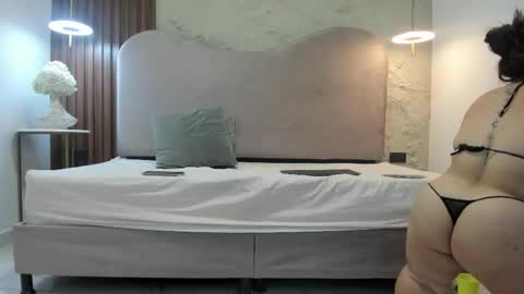 pamelabonnet_mml online show from 12-14-25, 08:02