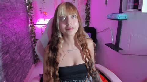 pamelajhonsom online show from 11-05-25, 09:04