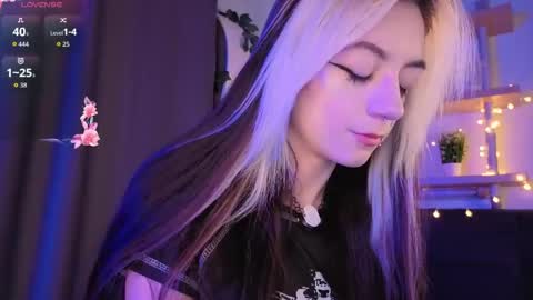 Diana online show from 05-28-26, 03:09