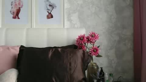 Pamella online show from 12-23-25, 07:50